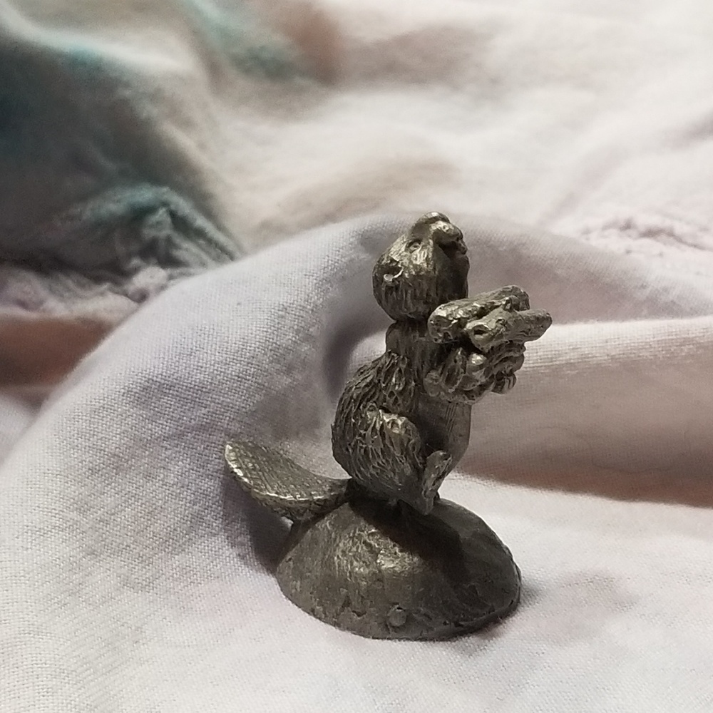 Little Gallery 1977 pewter figurine